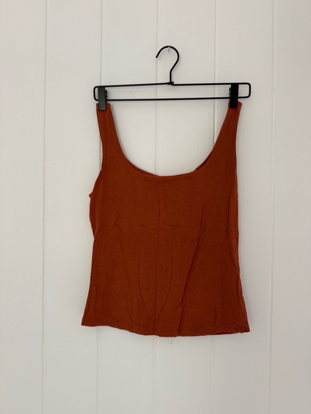 Women's Scoop Neck Tank Top in Rust